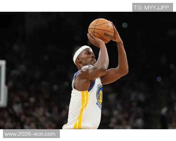 奎因在比赛中展现出色状态25年13号秀12投8中斩获17分5篮板7助攻2抢断